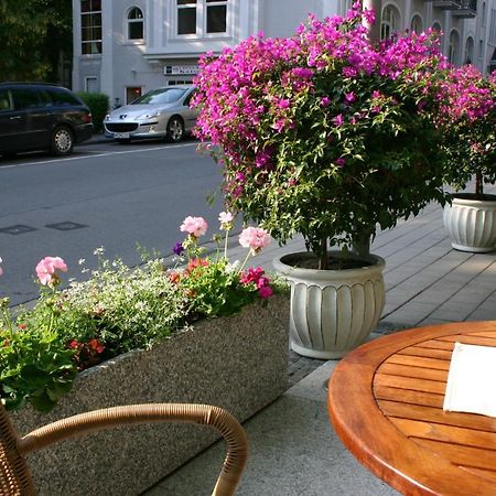 Cafe Schneidewind Hotel Bad Pyrmont Exterior photo